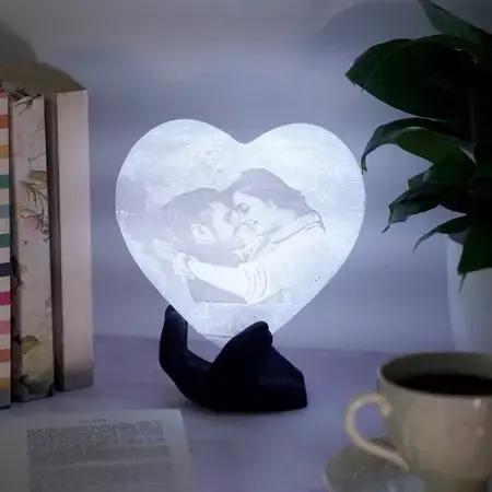 p-illuminating-heart-personalized-3d-lamp-with-stand-263699-4_converted.webp