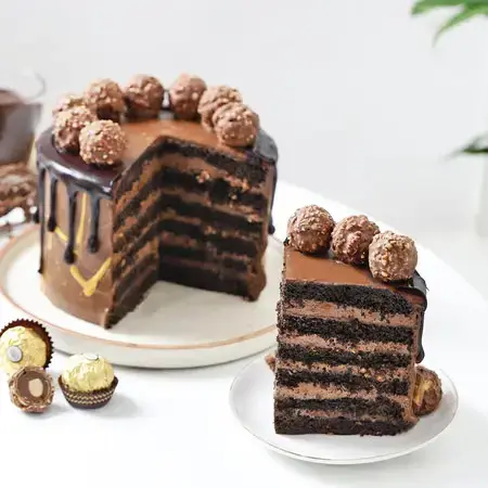 p-hazelnut-fantasy-chocolate-cake-299246-5.webp